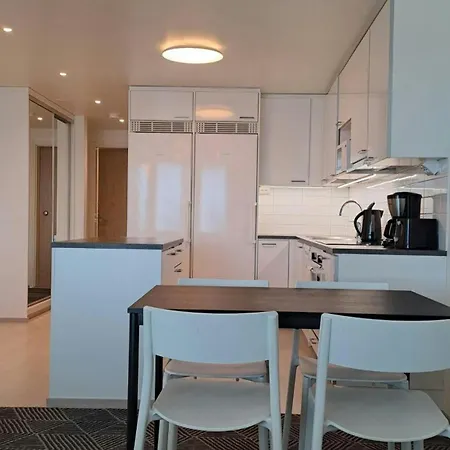 Spacious For 6 In Jatkasaari Apartment *